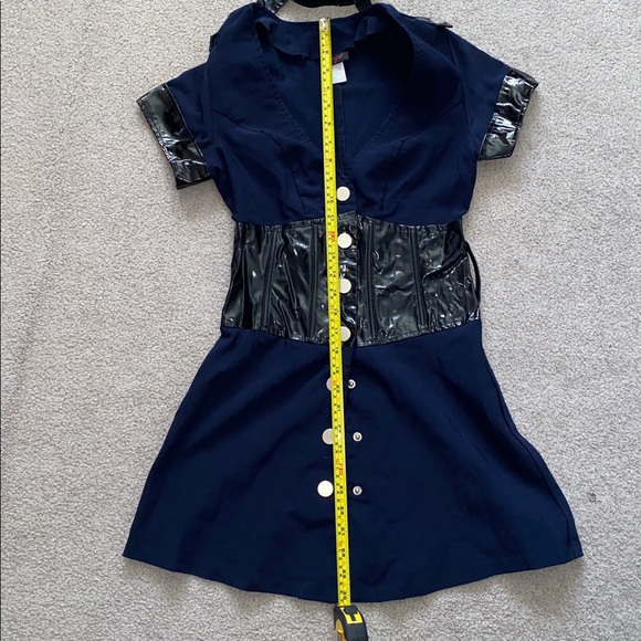 Costume - Picture 9 of 10